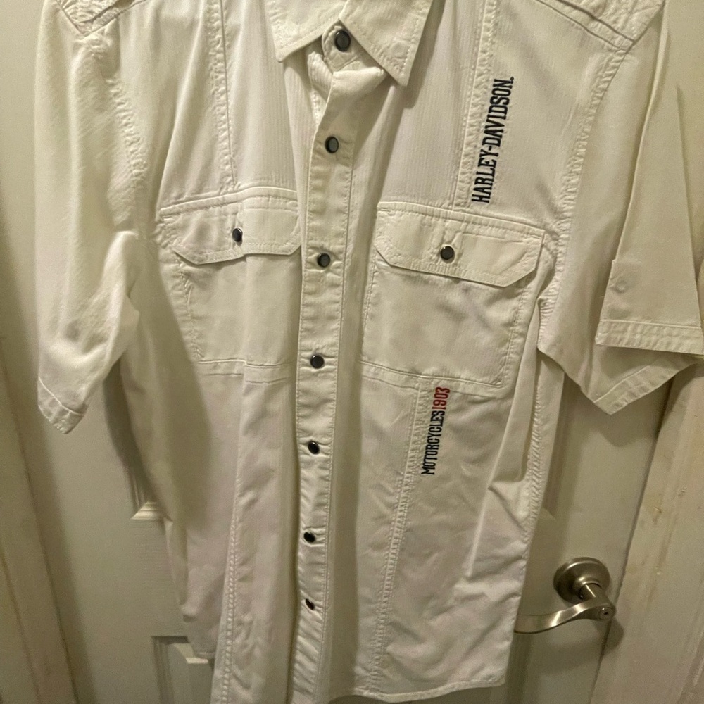 Men’s Large Harley Davidson shirt